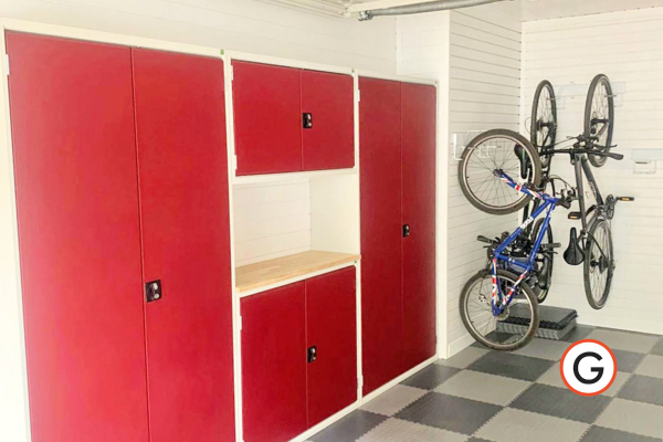 Effective and simple garage storage