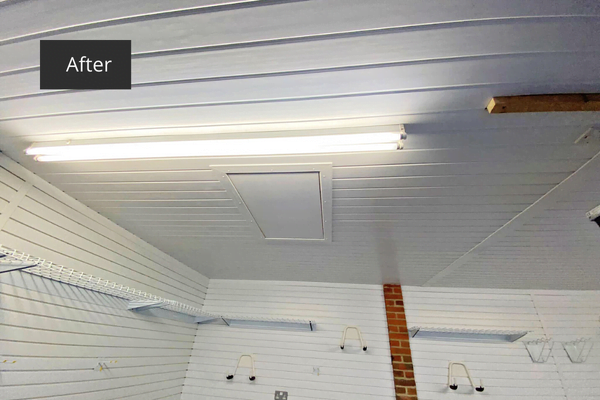 Garage ceiling with loft hatch and ladder